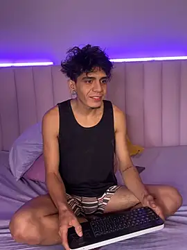 Show de abrilandjulian na webcam