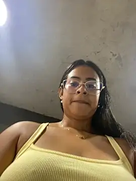Show webcam de lucirganaxxx