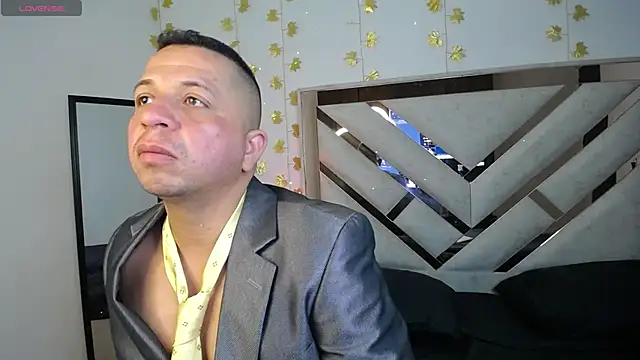 Вебкам-шоу Thee_Rockk