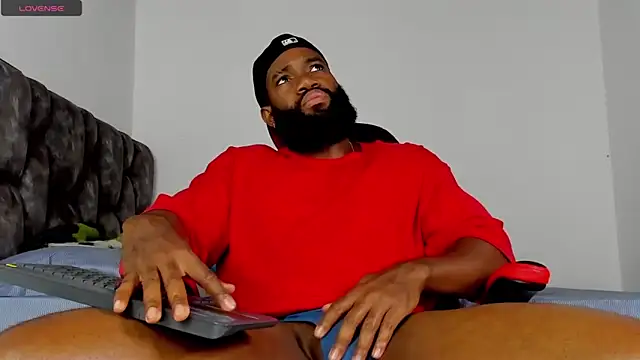 james_musclebbc's Live XXX Chat