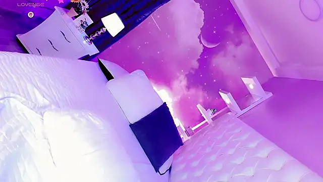 Nauthy_girl's Webcam Show