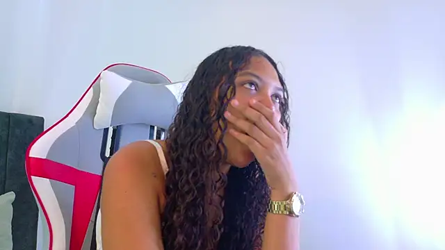 Honnie_cute live XXX chat