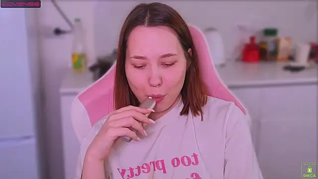 Airyhill Adlı Modelin Canlı XXX Sohbeti