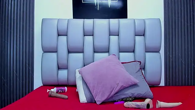 May-Clanfort Adlı Modelin Canlı XXX Sohbeti