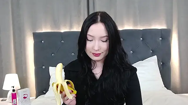 VikkyVonn Adlı Modelin Canlı XXX Sohbeti