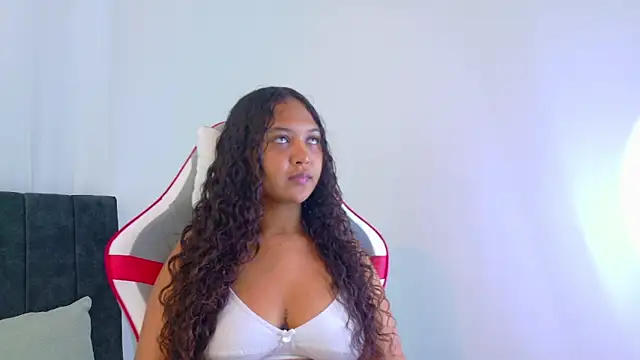 Honnie_cute: онлайн-секс-чат