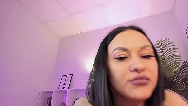 ArielMirz's Live XXX Chat