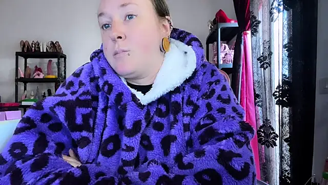 Онлайн чат XXX kisicaxx