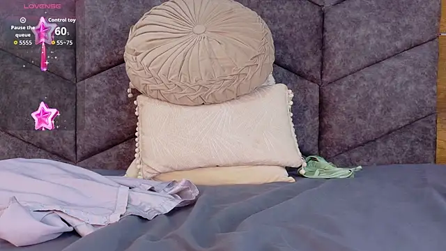 AnnieRouse__'s Live XXX Chat