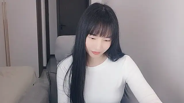 Lisa-3333 Adlı Modelin Canlı XXX Sohbeti