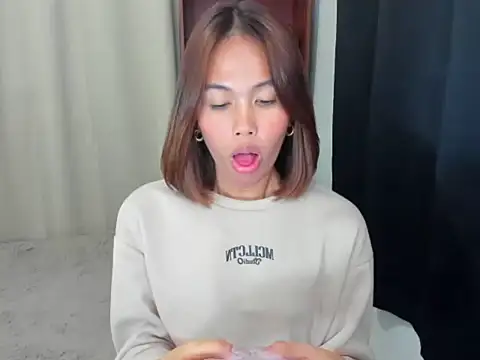 Webkamerová show YougotLara