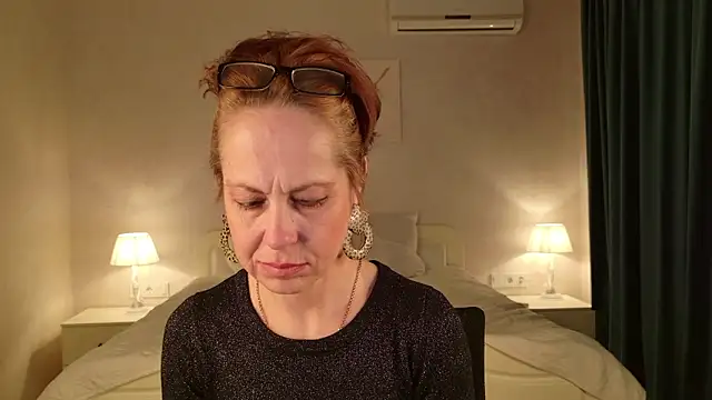 LioraWeiss Live XXX-Chat