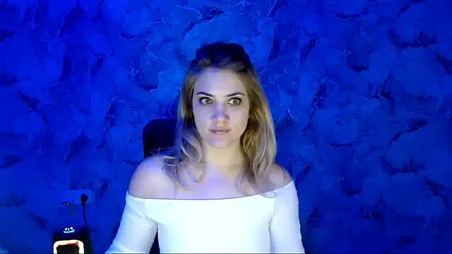 nika_gold1 Chat XXX in diretta