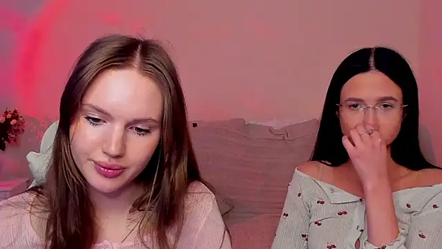 MishkaMe's Live XXX Chat