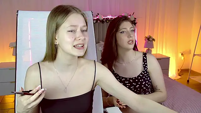 EveMundie's Live XXX Chat