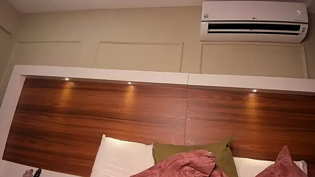 Chat XXX en directo de AriadnaHarper