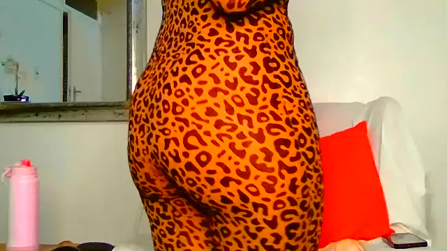 دردشة ModelZoee الجنسية المباشرة