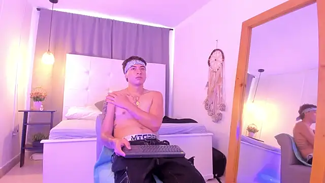 Chat XXX en directo de Thiago_2003_