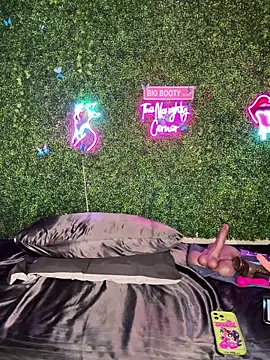 Czat XXX na żywo – RenaThickAss