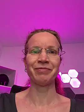 AnnikaRose Chat XXX in diretta