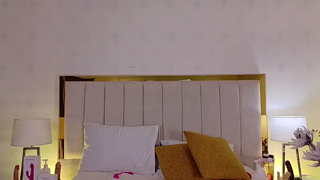 Carrie_GB Chat XXX in diretta