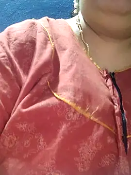 tamilthanushri Chat XXX live