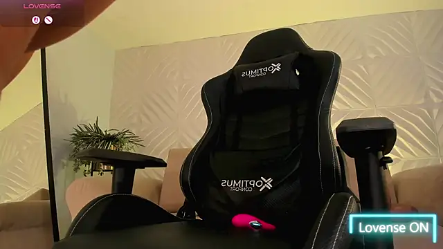 แชท XXX สดของ KylaMorrison