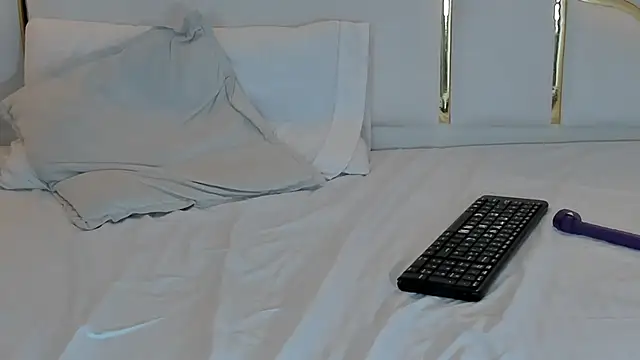 naughtyrose_vc Chat XXX in diretta