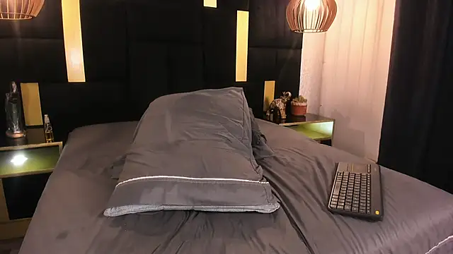 Lucio__Fox Chat XXX in diretta