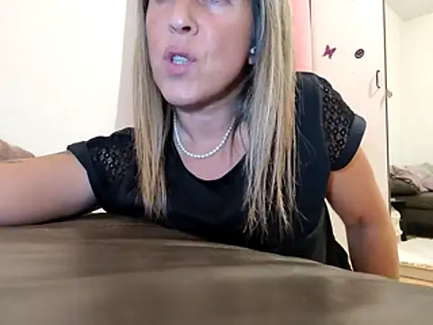 sweethotmilf888 Chat XXX live