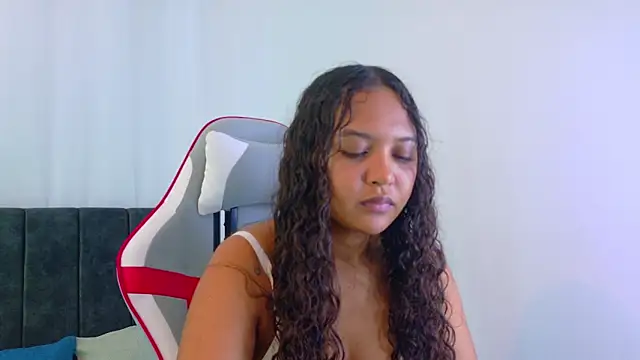 Czat XXX na żywo – Honnie_cute