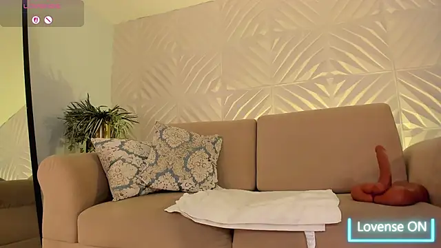 Онлайн чат XXX KylaMorrison