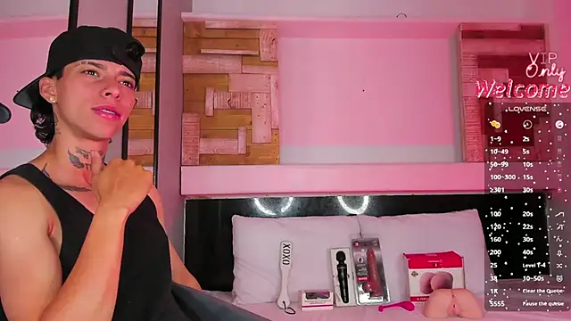 XXX chat uživo modela AmberAdams_