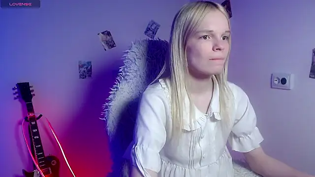 Emily_Nyaffee Webcam show