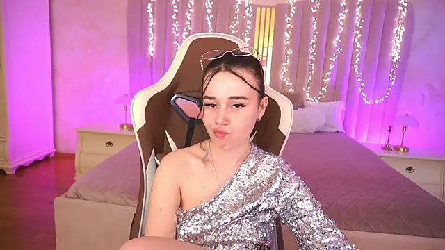 TorrySrar's Live XXX Chat