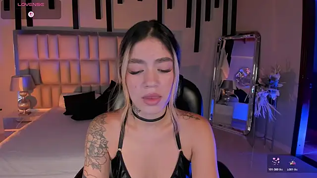 Chatroom XXX en direct de ViolettHansson