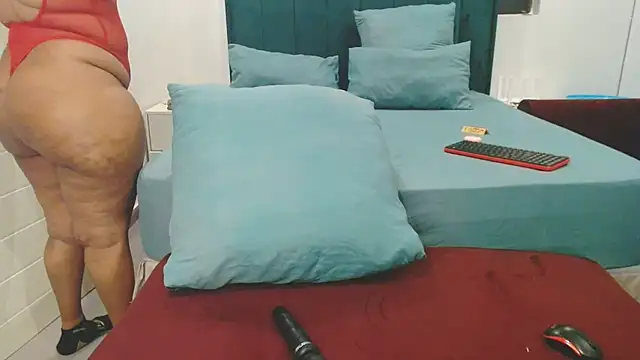 Chatroom XXX en direct de LolaTwerksXX