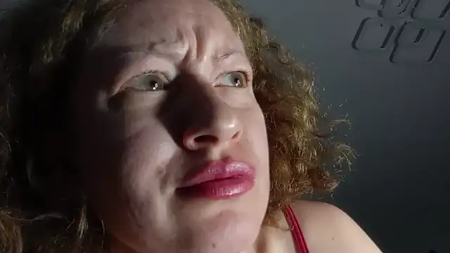 Alice_newhome Live XXX-Chat