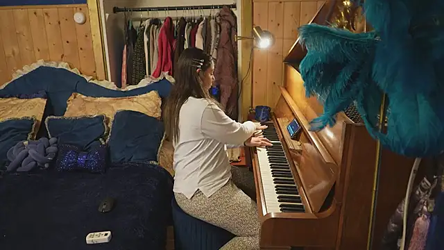 VanessaDoyle live XXX chat