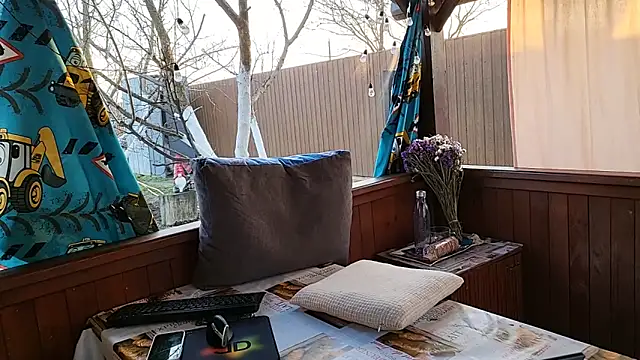 Vuitton Chat XXX in diretta