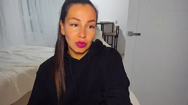 AvisFlowers' Live XXX Chat