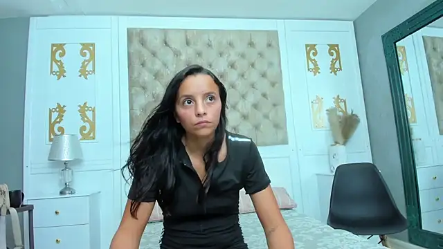 NicolleJane's Live XXX Chat