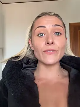 petrouchkaaa_ Webcam-Show