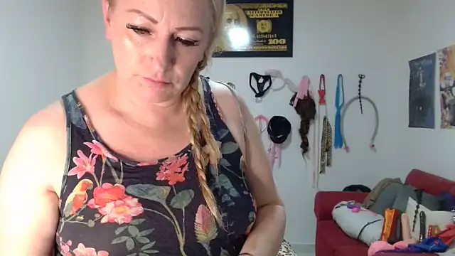 emperabigbootybigass: απευθείας συνομιλία ΧΧΧ