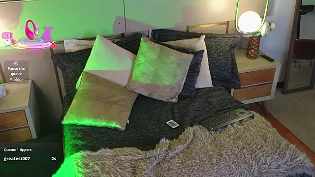 Lina_Montclair 即時 XXX 聊天