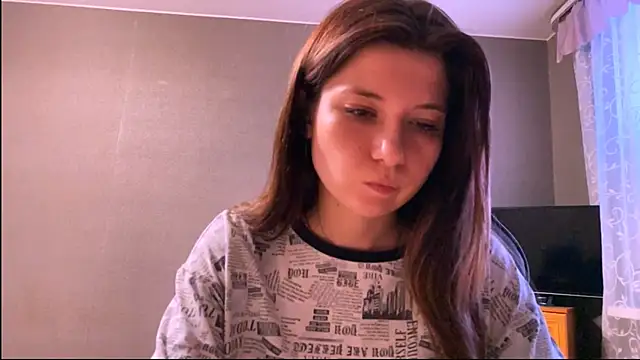 LunnaBliss Adlı Modelin Canlı XXX Sohbeti