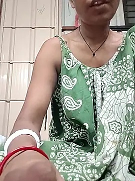 Chat XXX en directo de Sweet-runi