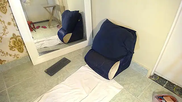 Czat XXX na żywo – KARATIBBY_COX