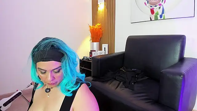 martina_foxy_'s Live XXX Chat