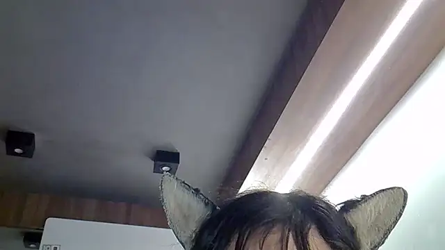 SkinnyKitten: онлайн-секс-чат